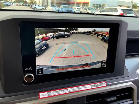Used 2025 Toyota Tacoma TRD Sport AWD/4WD image 27