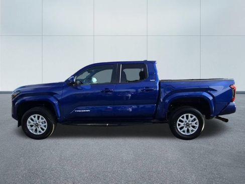Used 2024 Toyota Tacoma SR5 RWD image 3
