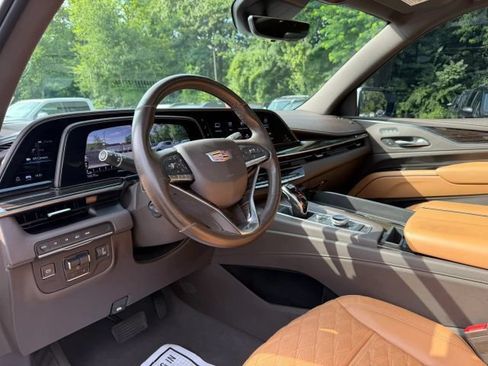 Used 2021 Cadillac Escalade ESV Sport AWD/4WD image 10