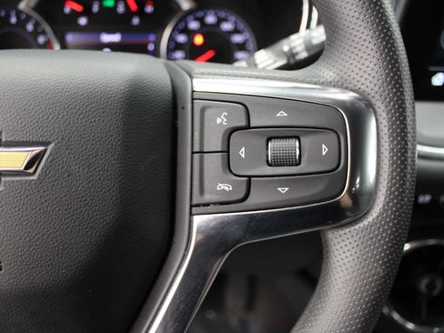 Used 2023 Chevrolet Blazer LT AWD/4WD image 21