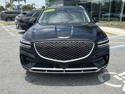 Certified 2025 Genesis GV70 2.5T w/ Select Package AWD/4WD image 4