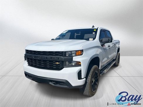 Used 2021 Chevrolet Silverado 1500 Custom w/ Custom Max Trailering Package image 1