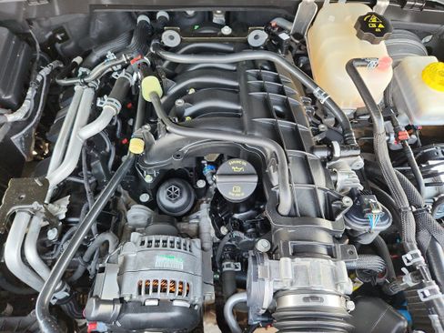 Used 2020 Jeep Wrangler Sport AWD/4WD image 24