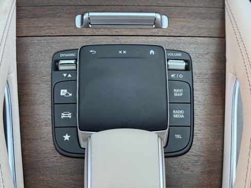 Used 2021 Mercedes-Benz GLS 580 4MATIC image 40