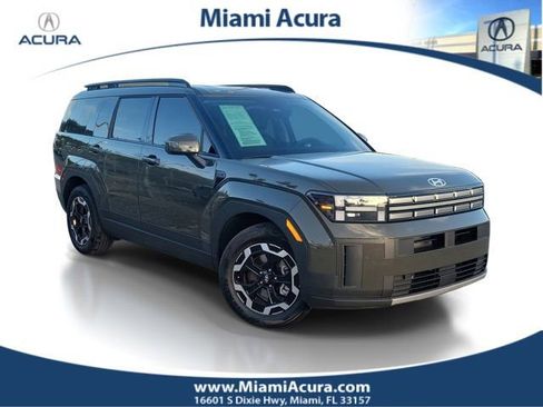 Used 2025 Hyundai Santa Fe SEL image 1