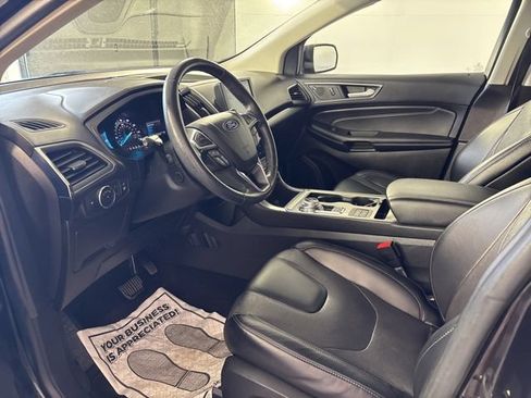 Used 2022 Ford Edge Titanium w/ Equipment Group 301A AWD/4WD image 20