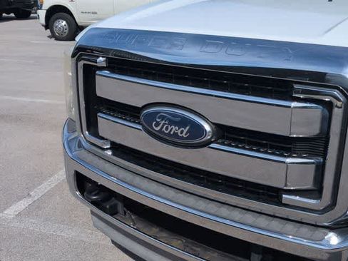 Used 2011 Ford F250 XLT w/ XLT Interior Pkg AWD/4WD image 12