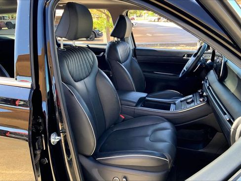 Used 2024 Hyundai Palisade Limited image 9