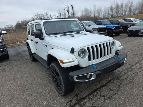 Used 2023 Jeep Wrangler Unlimited Sahara w/ Cold Weather Group image 4