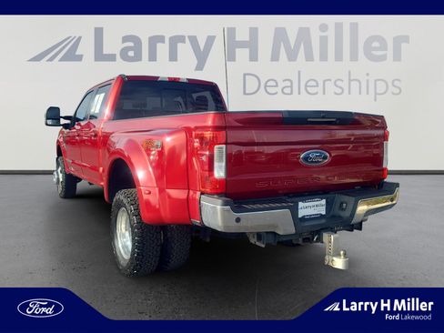 Used 2018 Ford F350 Lariat w/ Lariat Ultimate Package image 3