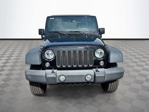 Used 2018 Jeep Wrangler Unlimited Sport AWD/4WD image 2