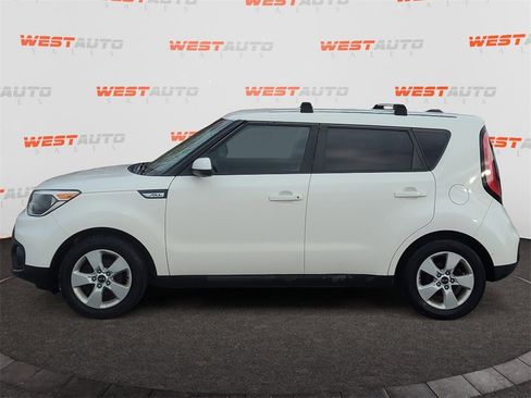 Used 2019 Kia Soul image 2