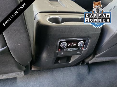 Used 2022 Chevrolet Tahoe Z71 w/ Luxury Package AWD/4WD image 12