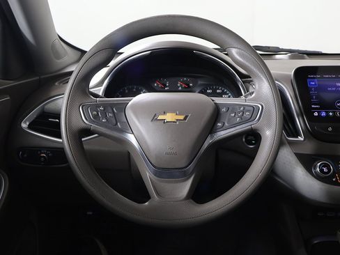 Used 2020 Chevrolet Malibu LT image 29