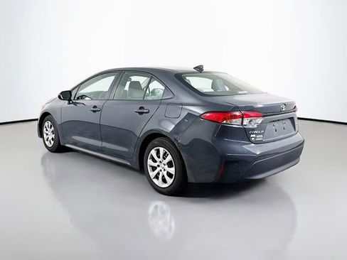 Used 2025 Toyota Corolla LE FWD image 4