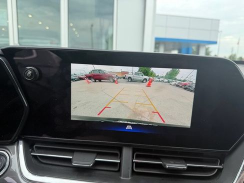 Used 2025 Chevrolet Trax ACTIV w/ Driver Confidence Package FWD image 8