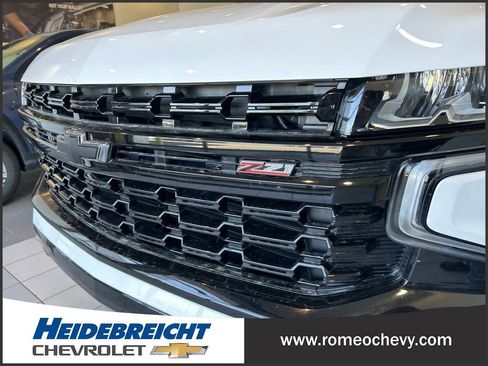 Certified 2023 Chevrolet Tahoe Z71 w/ Luxury Package AWD/4WD image 42