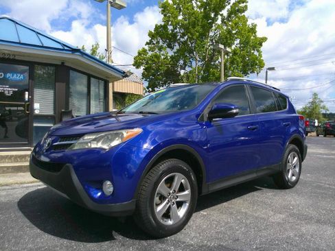 Used 2015 Toyota RAV4 XLE image 2