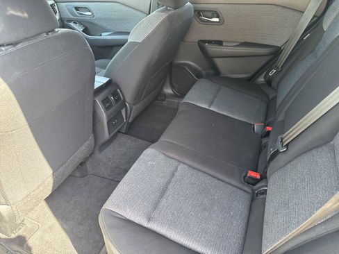 Used 2023 Nissan Rogue SV FWD image 24