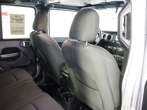 Used 2019 Jeep Wrangler Unlimited Sport S AWD/4WD image 40