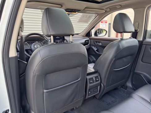Used 2022 Nissan Rogue SL FWD image 33