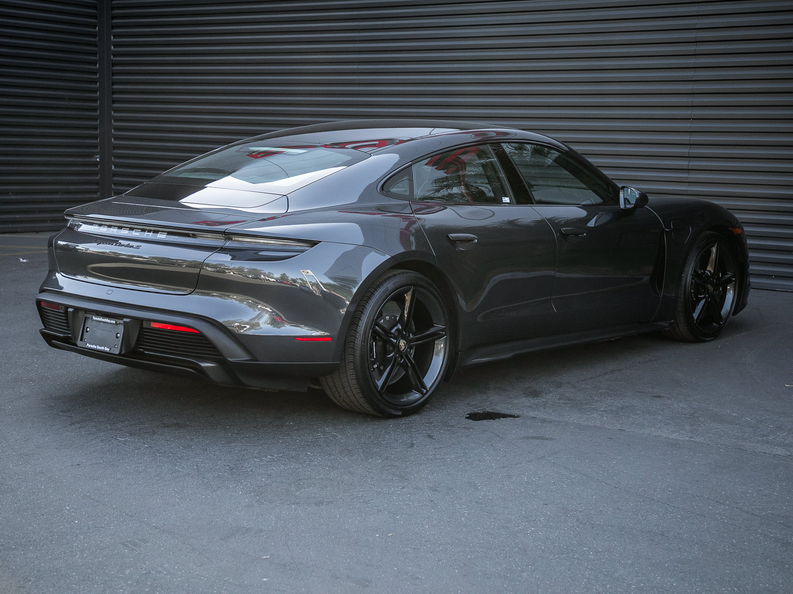 Used 2021 Porsche Taycan Turbo S AWD/4WD image 10