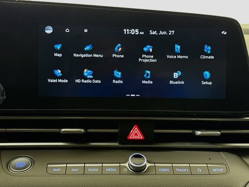 Used 2023 Hyundai Elantra SEL w/ Convenience Package FWD image 14
