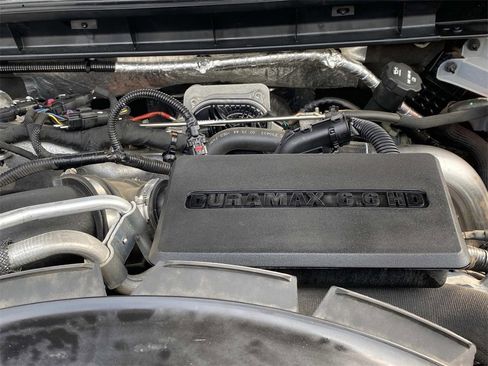 Used 2024 Chevrolet Silverado 2500 LT image 23