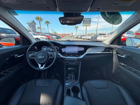 Used 2022 Kia Niro LXS image 22