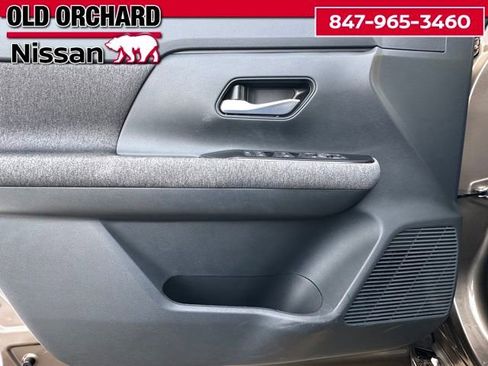 Used 2025 Nissan Kicks SV image 7