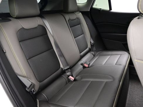 Used 2026 Chevrolet Trax ACTIV FWD image 36