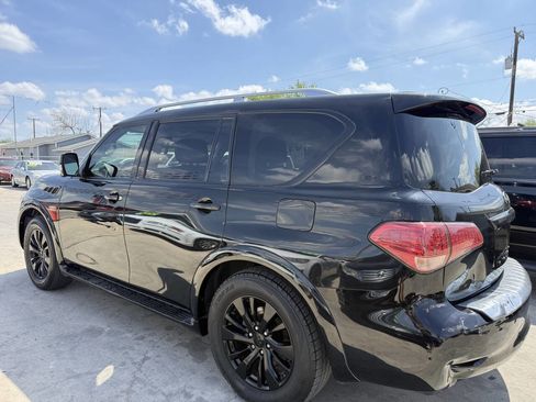 Used 2016 INFINITI QX80 2WD w/ Driver's Assistance Package image 4