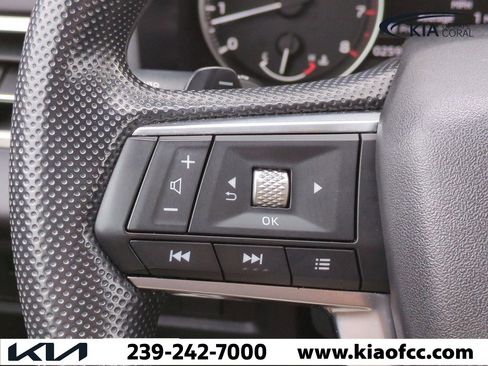 Used 2024 Mitsubishi Outlander ES image 23