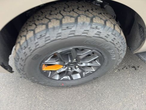 New 2026 Ford Expedition Tremor image 7