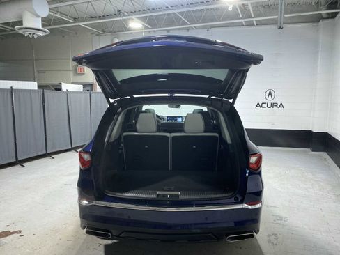 Used 2023 Acura MDX SH-AWD w/ Advance Package image 19