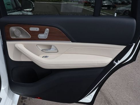 New 2026 Mercedes-Benz GLS 450 4MATIC image 17