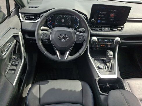 Used 2023 Toyota RAV4 XSE w/ XSE Grade Weather Package AWD/4WD image 11