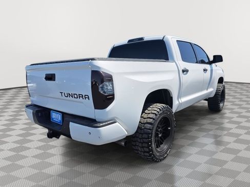 Used 2018 Toyota Tundra SR5 AWD/4WD image 4
