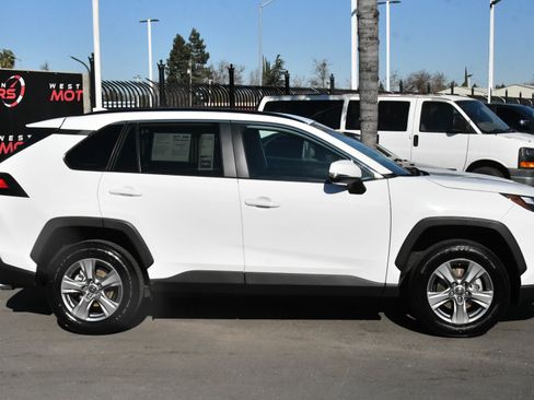 Used 2024 Toyota RAV4 XLE image 9