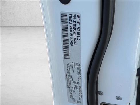 Used 2024 Jeep Compass Latitude image 24