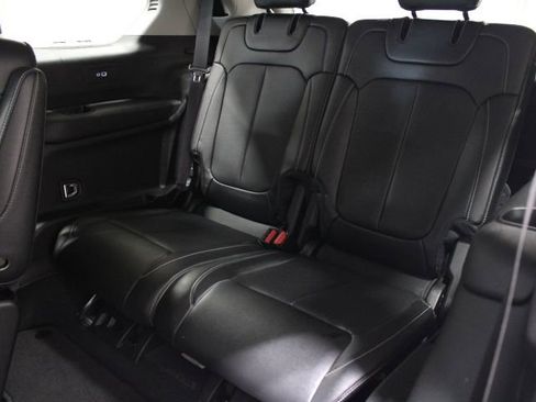 Used 2023 Jeep Grand Cherokee L Limited w/ Luxury Tech Group II AWD/4WD image 52