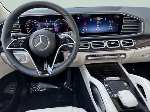 Certified 2026 Mercedes-Benz GLE 450 4MATIC image 18