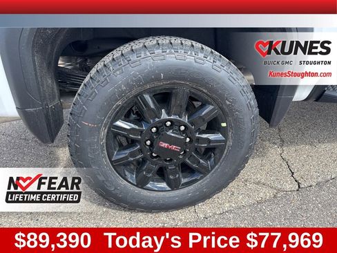 New 2026 GMC Sierra 2500 AT4 w/ AT4 Premium Plus Package image 14