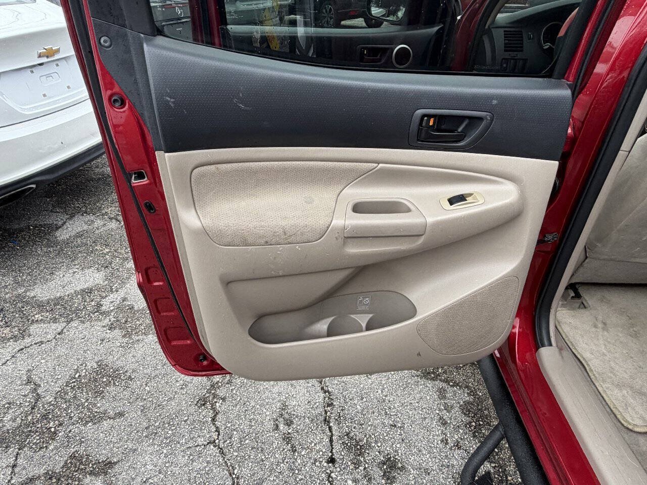 Used 2006 Toyota Tacoma PreRunner RWD image 19