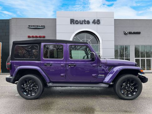 Used 2023 Jeep Wrangler Unlimited Sahara w/ Cold Weather Group image 6