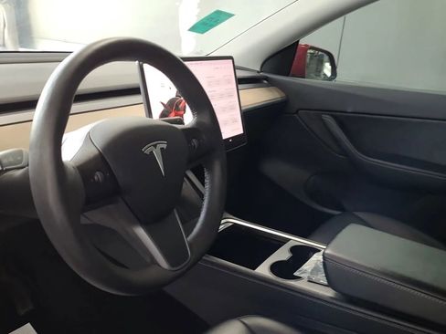 Used 2021 Tesla Model Y Long Range AWD/4WD image 6