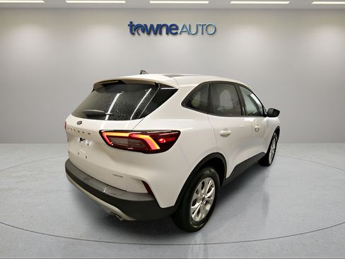 Used 2025 Ford Escape Active w/ Cold Weather Package AWD/4WD image 4