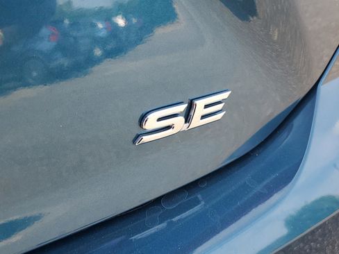 Used 2025 Toyota Camry SE image 26