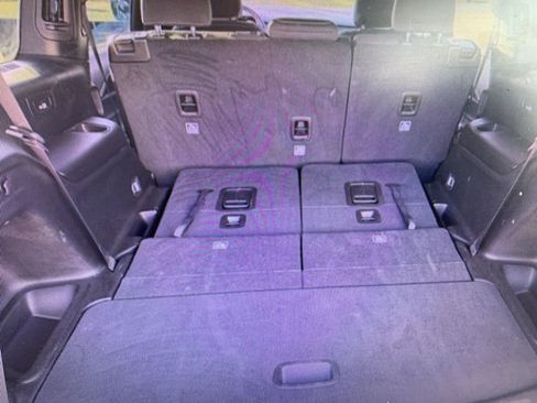 Used 2024 Jeep Grand Cherokee L Laredo w/ Luxury Tech Group I image 7