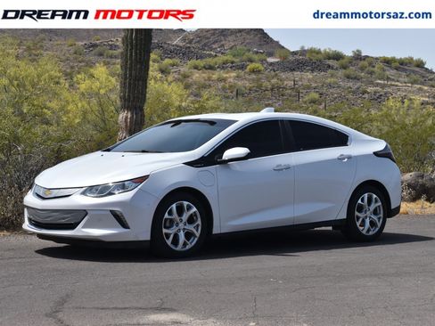 Used 2018 Chevrolet Volt Premier w/ Driver Confidence Package image 1